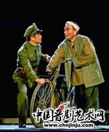 作者右为晋剧现代戏《上马街》主演