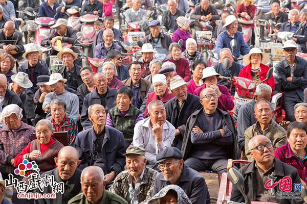 “上党梆子”小剧团传承百年腔调 简单而直白的坚守